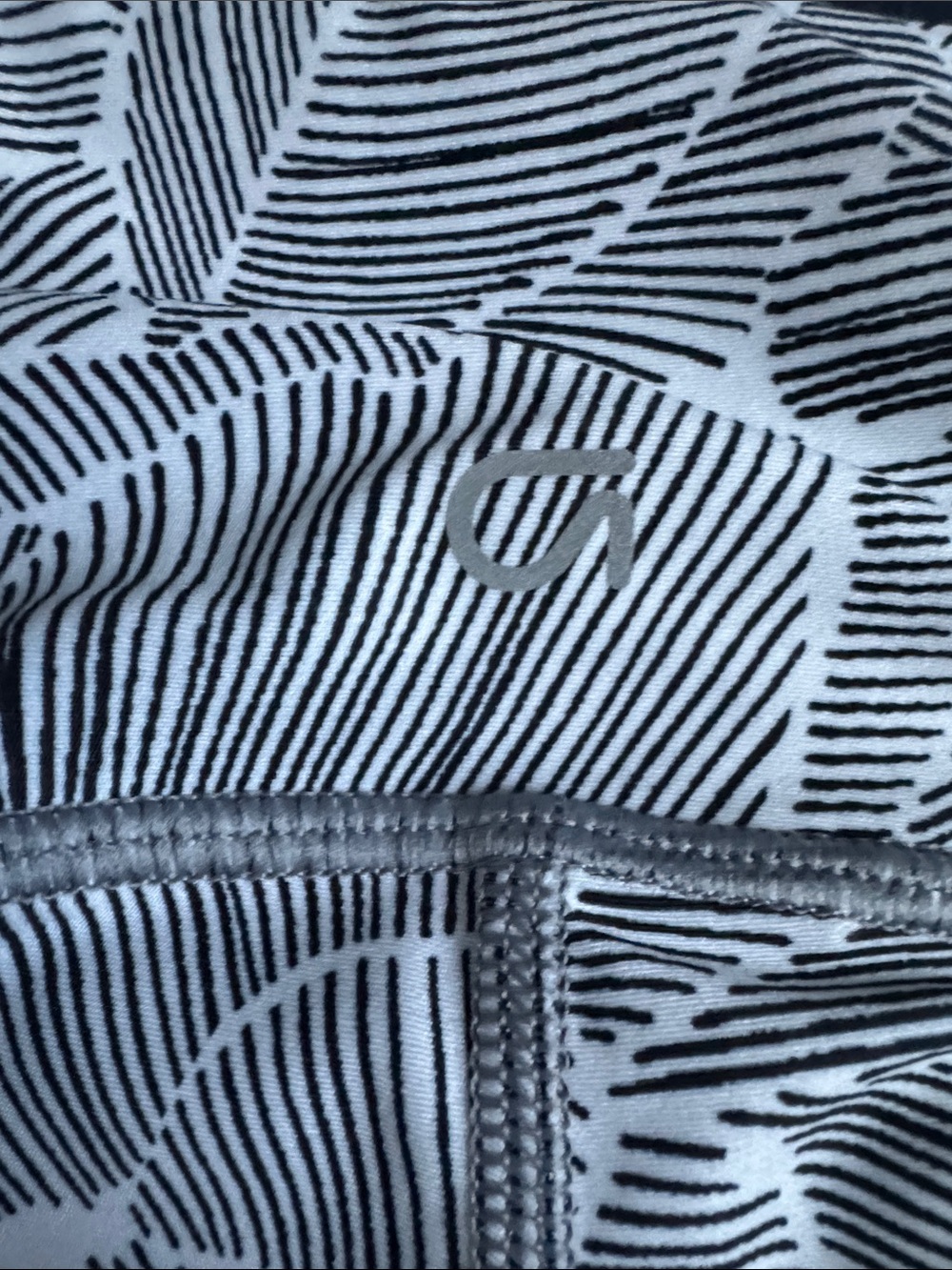 GAP Grey Floral-Print Capris with Drawstring Waist, Medium - Picture 7 of 7
